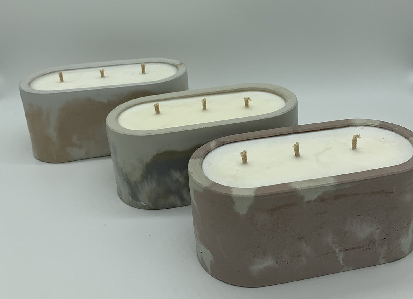 13.5 oz Candle🕯️in our Oval Concrete Container