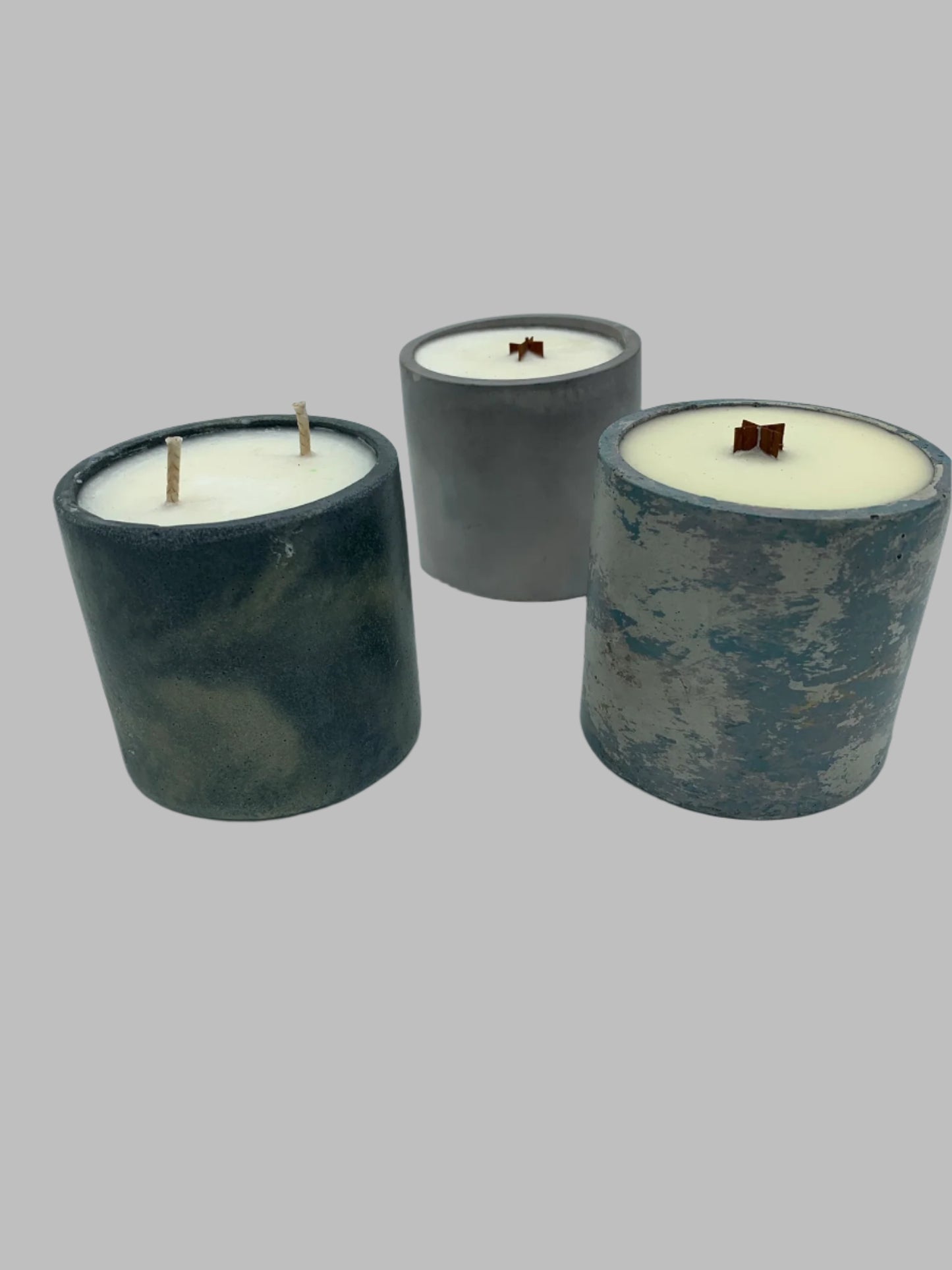 9.5 oz Candle🕯️in our Round Concrete Container