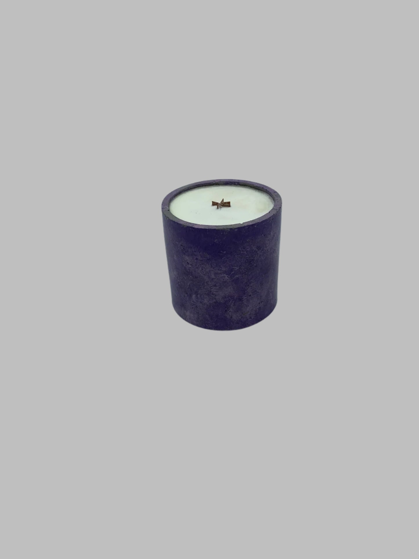 9.5 oz Candle🕯️in our Round Concrete Container