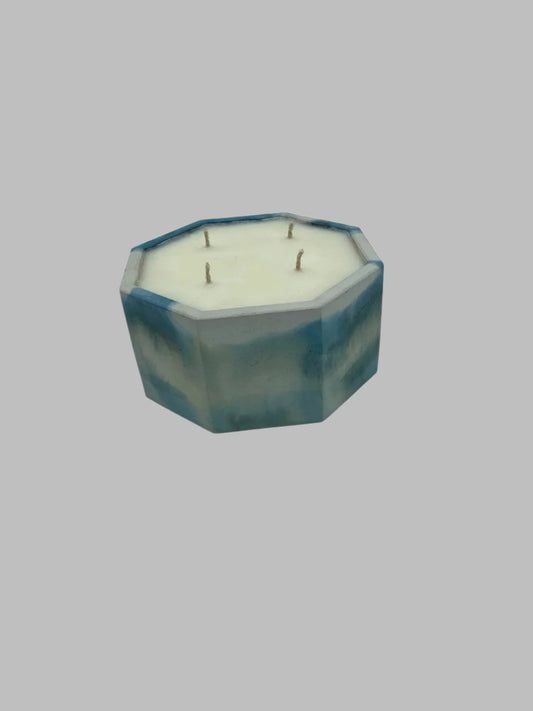 28 oz Candle🕯️in our Octagon Concrete Container