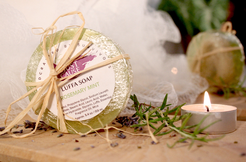 ✨ Elevate Your Self-Care with Luffa Soaps!